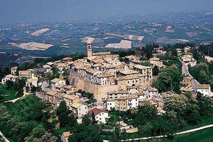 Flat In Fratte Rosa In The Historic Centre Apartment Exterior photo