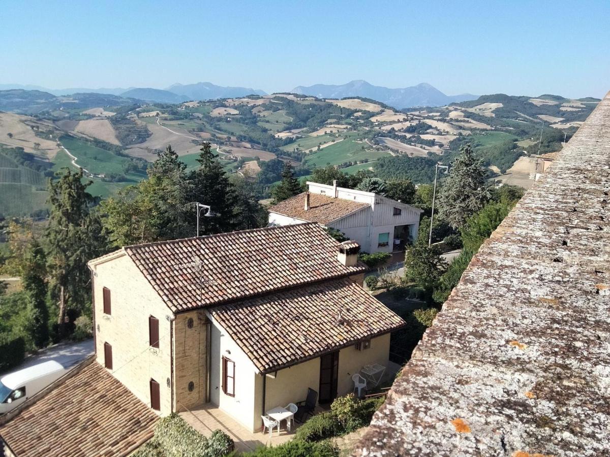 Flat In Fratte Rosa In The Historic Centre Apartment Exterior photo