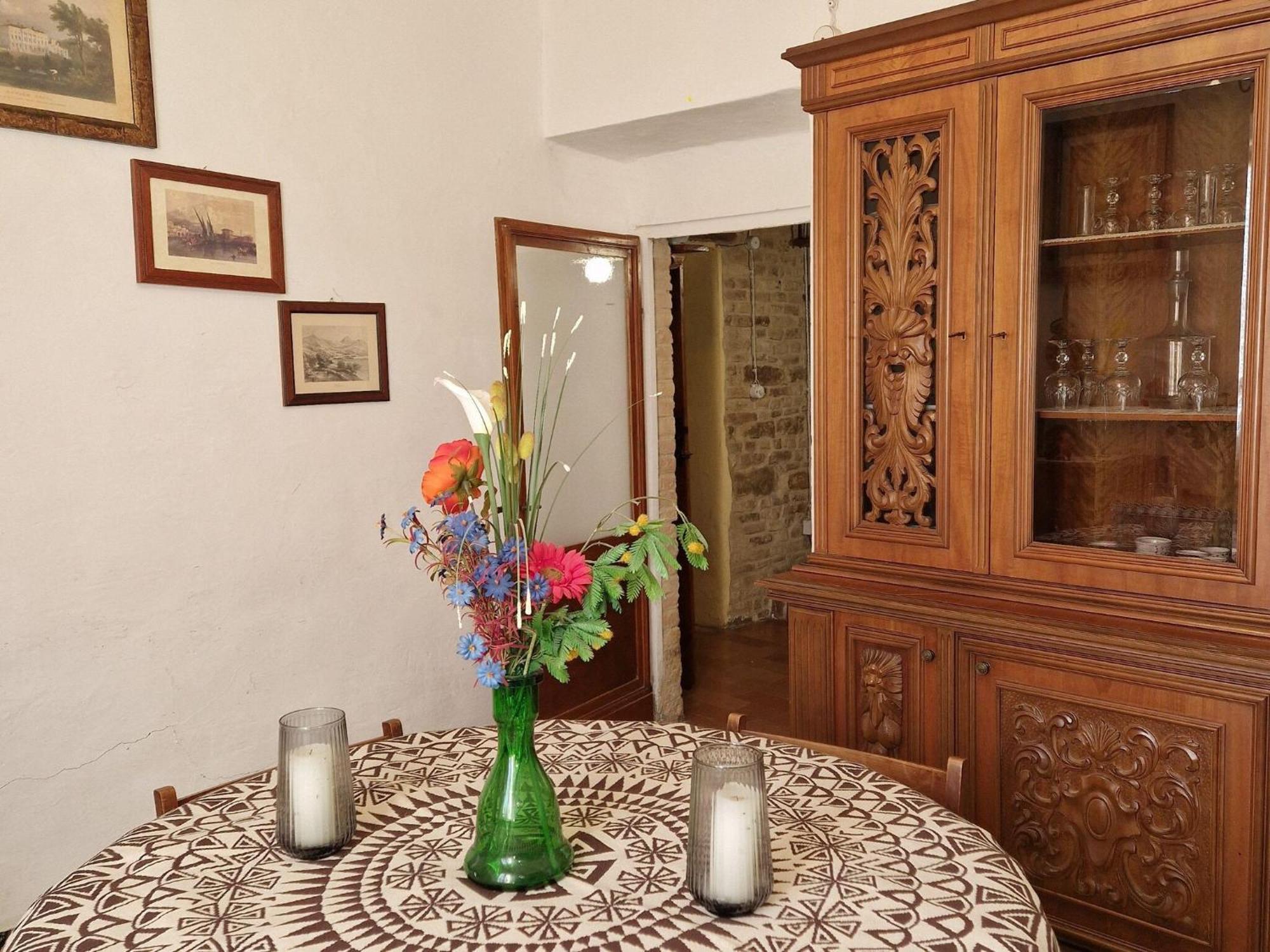 Flat In Fratte Rosa In The Historic Centre Apartment Exterior photo